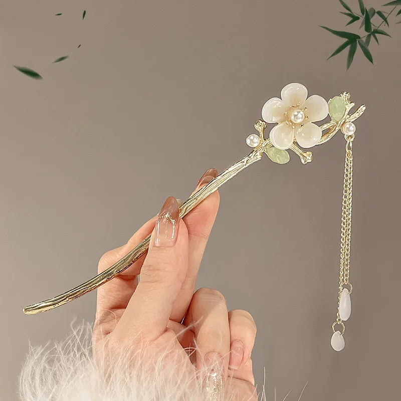 Elegant Chinese Style Hair Clip Tassel Hair Stick Traditional Floral Design Hairstyle Accessory Women Jewelry Hairpin Hairneedle