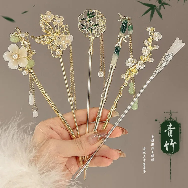 Elegant Chinese Style Hair Clip Tassel Hair Stick Traditional Floral Design Hairstyle Accessory Women Jewelry Hairpin Hairneedle