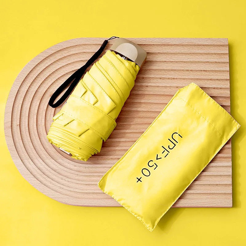 UPF50+ Mini Flachschirm, 5-fach faltbar, tragbarer Taschen-UV-Schutz-Regenschirm für Damen